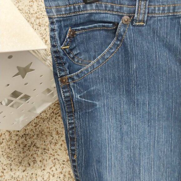 3436 Size 10 Gloria Vanderbilt Upcycled Ruffle Leg Jeans - Picture 4 of 7